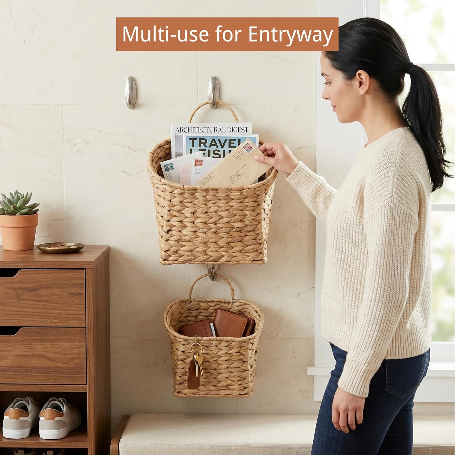 Coeusy Wicker Hanging Basket,Woven Hanging Wall Basket for Organizing and Decor,Natural Water Hyacinth Wall Mounted Storage Baskets for Farmhouse Home,Door,Entryway,Flower,Mail,Plant,Set of 2