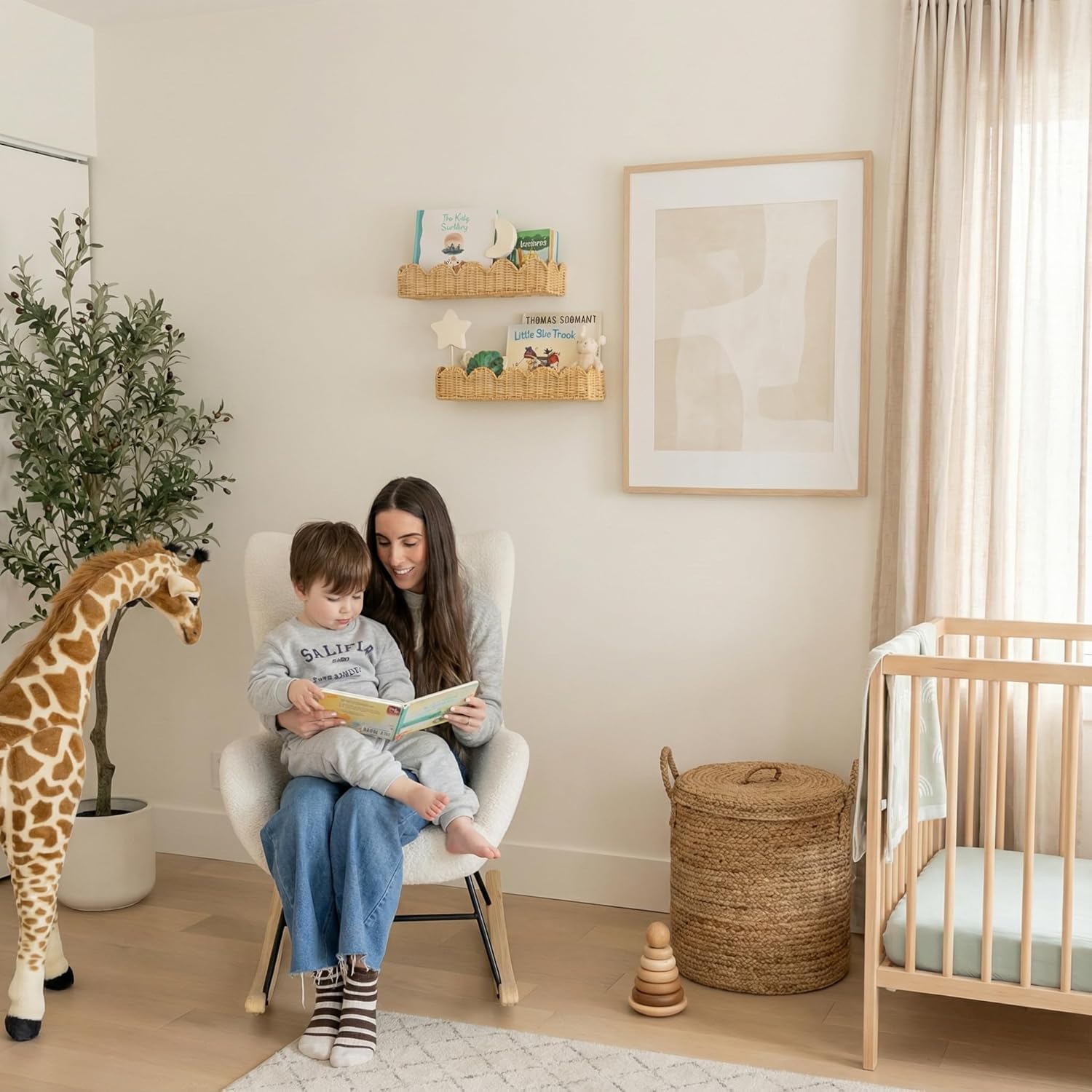 Rattan Nursery Book Shelf, Woven Scalloped wall Shelves, Wicker Hanging Storage Basket, Baby Room Bookshelf, Wall Mounted Natural Baskets Boho Home Decor, Set of 2